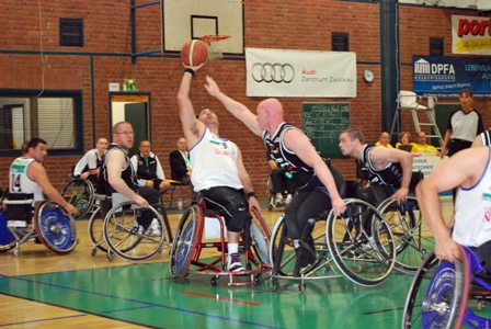 DOS EQUIPOS ESPAÑOLES DE BALONCESTO EN SILLA DE RUEDAS TERMINAN ENTRE LOS SEIS MEJORES CLUBES DE EUROPA
