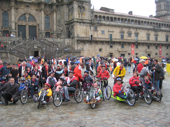 UN CENTENAR DE PEREGRINOS  CON DISCAPACIDAD REALIZAN ESTE FIN DE SEMANA EL CAMINO DE SANTIAGO