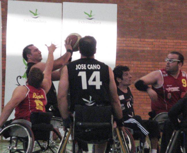 MIDEBA EXTREMADURA,  59 - CID CASA MURCIA GETAFE,  73. DERROTA DEL MIDEBA ANTE UN RIVAL CON MÁS POTENCIAL
