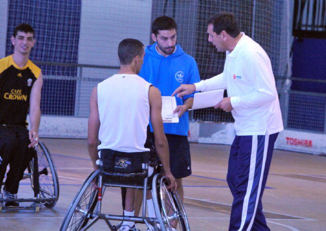 EL CLÍNICA RINCÓN AMIVEL SIGUE LÍDER EN LA LIGA DE BALONCESTO EN SILLA DE RUEDAS