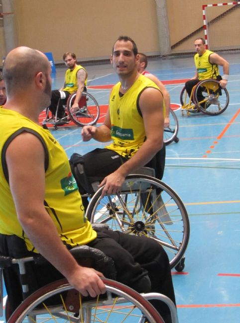 CLÍNICAS RINCÓN AMIVEL, 51 Â– FUNDOSA ONCE, 76. SÓLO EL CID CASA MURCIA GETAFE RESISTE AL FUNDOSA ONCE