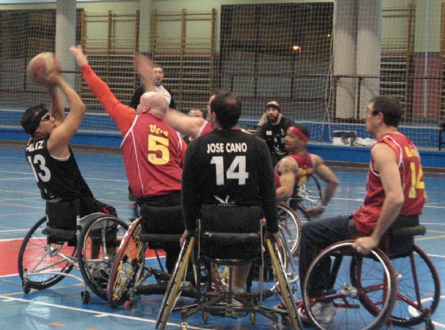 CID CASA MURCIA GETAFE,  70- MIDEBA EXTREMADURA, 88. EL MIDEBA GANA POR MERITOS PROPIOS