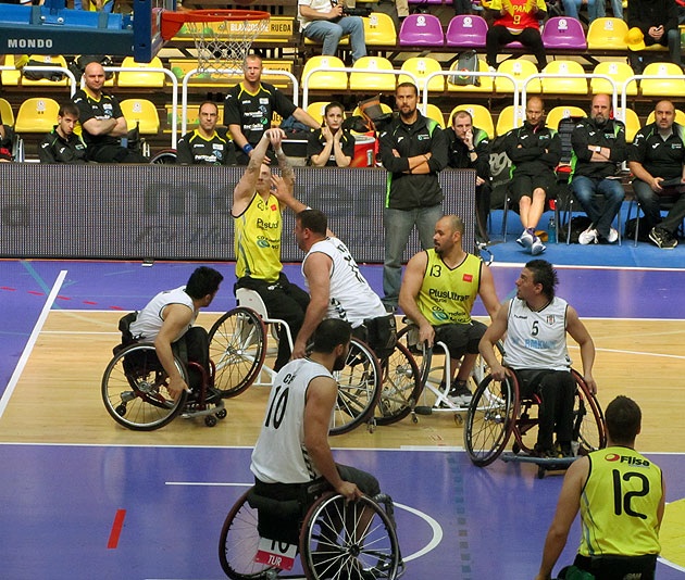 EL FUNDOSA ONCE SE CUELGA EL BRONCE EN LA "CHAMPION CUP" DE BALONCESTO EN SILLA DE RUEDAS