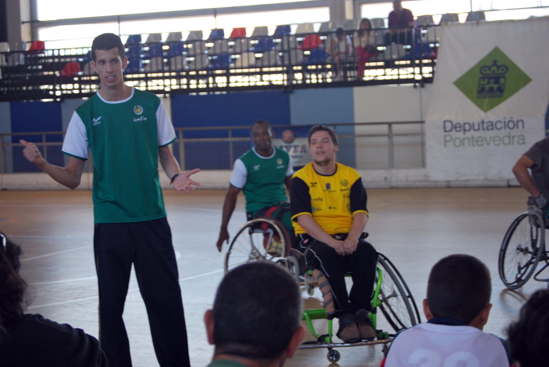 ESCUELA DE BALONCESTO INCLUSIVO - C.B LAS ROZAS