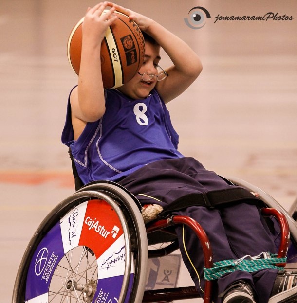 LA SELECCIÓN DE CASTILLA Y LEÓN EN EDAD ESCOLAR DE BALONCESTO EN SILLA DE RUEDAS , RUMBO A CÁCERES.