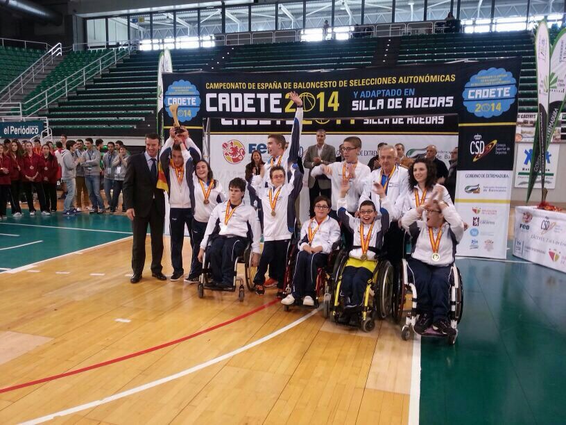ARAGÓN SE PROCLAMA CAMPEÓN DE ESPAÑA POR COMUNIDADES AUTÓNOMAS EN EDAD ESCOLAR DE BALONCESTO EN SILLA DE RUEDAS.