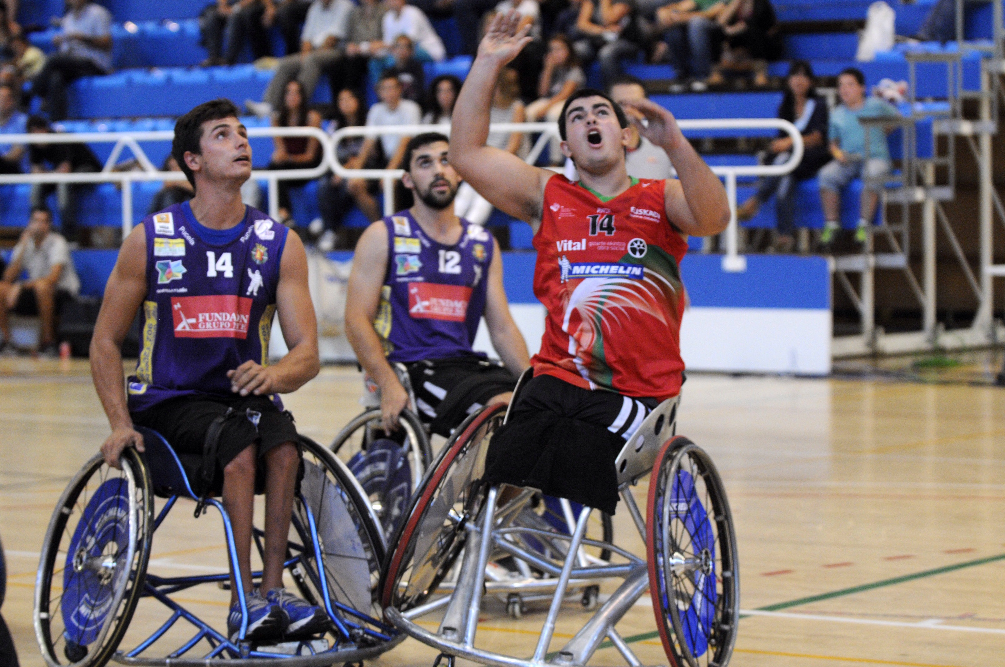 CRÓNICA - TROFEO ZUZENAK DE BALONCESTO EN SILLA DE RUEDAS