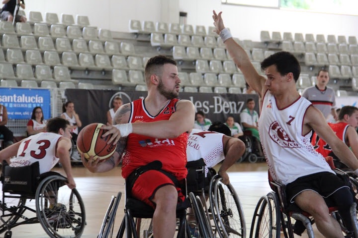 Madrid y CAI Zaragoza ganan en el estreno del Campeonato de Escuelas de Baloncesto en Silla de Ruedas