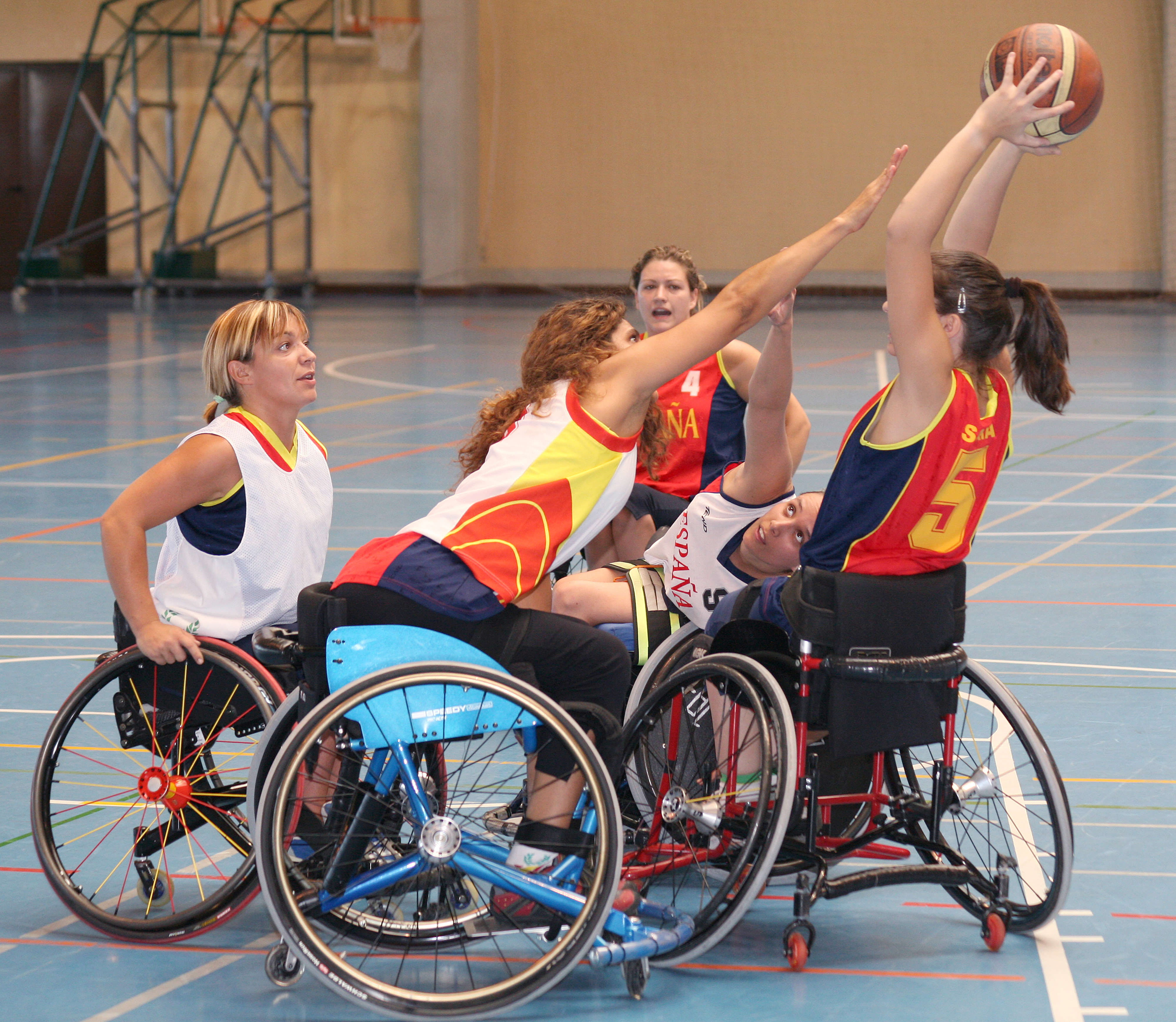 La Comisión Nacional de Baloncesto en silla de ruedas presenta el  proyecto denominado "TECNIFICACIÓN MUJER Y BSR"