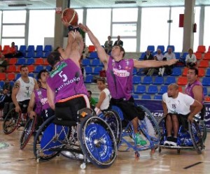 BALONCESTO S.R.- UN 79-57 SEPULTA AL FUNDACIÓN GRUPO NORTE FRENTE AL FUNDOSA