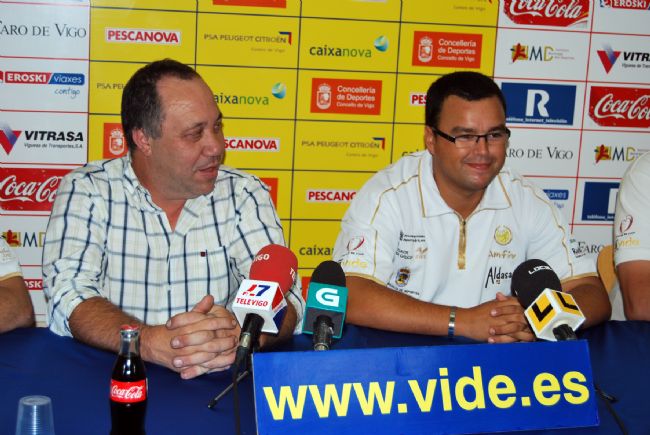 EL NUEVO TÉCNICO DEL ALDASA ANALIZA LA PRÓXIMA TEMPORADA. EL EQIPO LA INICIARÁ ENFRENTÁNDOSE AL VIGENTE CAMPEÓN, EL ONCE ANDALUCÍA, DIRIGIDO POR EL EX TÉCNICO DEL CONJUNTO VIGUÉS, ABRAHAM CARRIÓN 