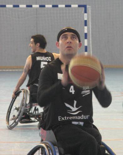 EL LAGUN ARO CAE VÍCTIMA DE SUS PROPIOS ERRORES ANTE EL MIDEBA EXTREMADURA