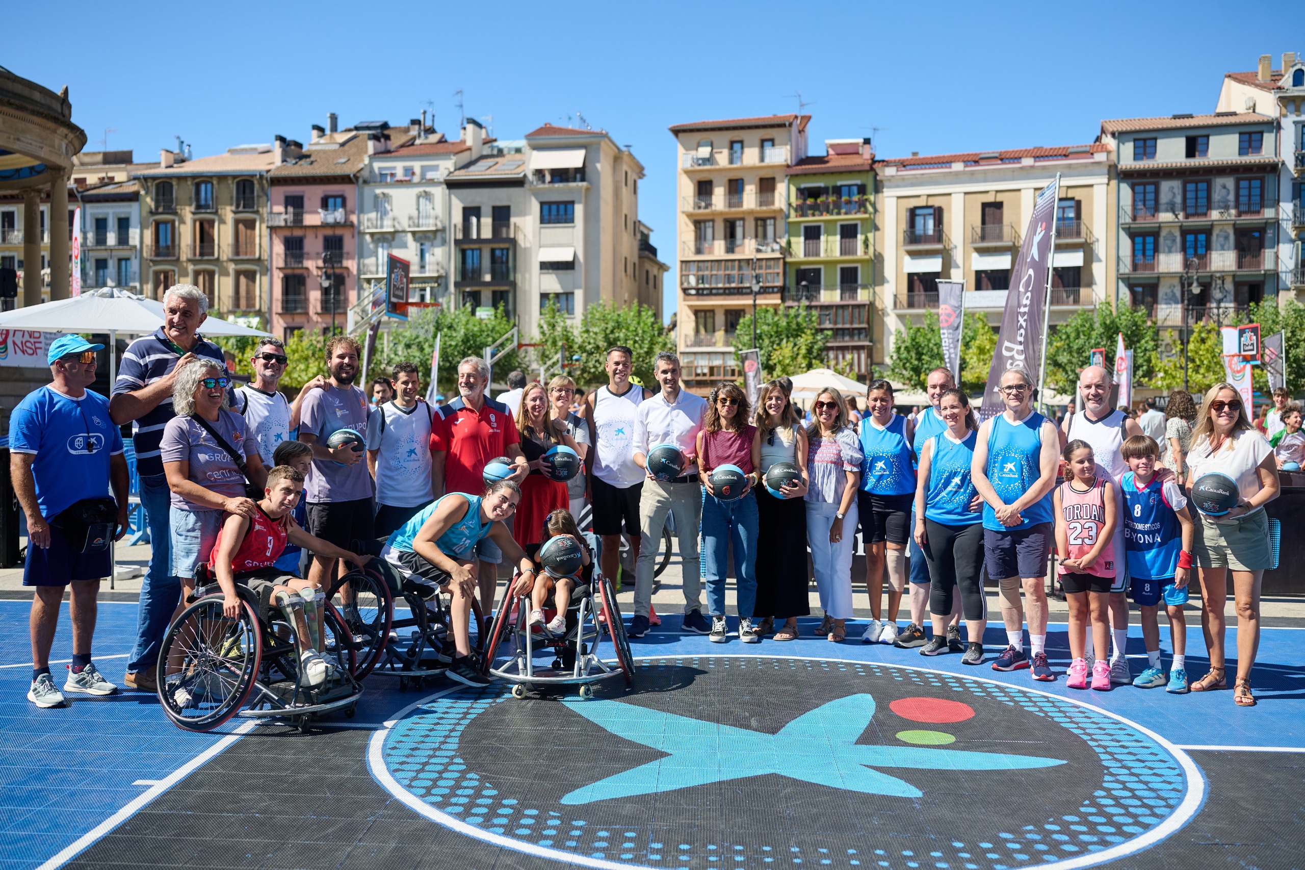 Pamplona vive el baloncesto más divertido con el regreso del ‘Circuito 3x3 CaixaBank’ y récord de participantes 
