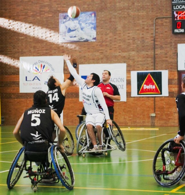 LAGUN ARO BILBAO, 71  -  MIDEBA EXTREMADURA, 75