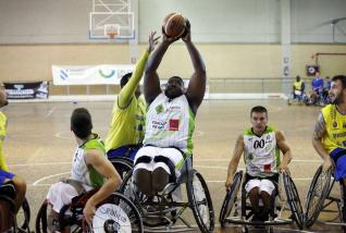El Amfiv mantiene la buena línea y suma un cómodo triunfo en el derbi ante el Basketmi
