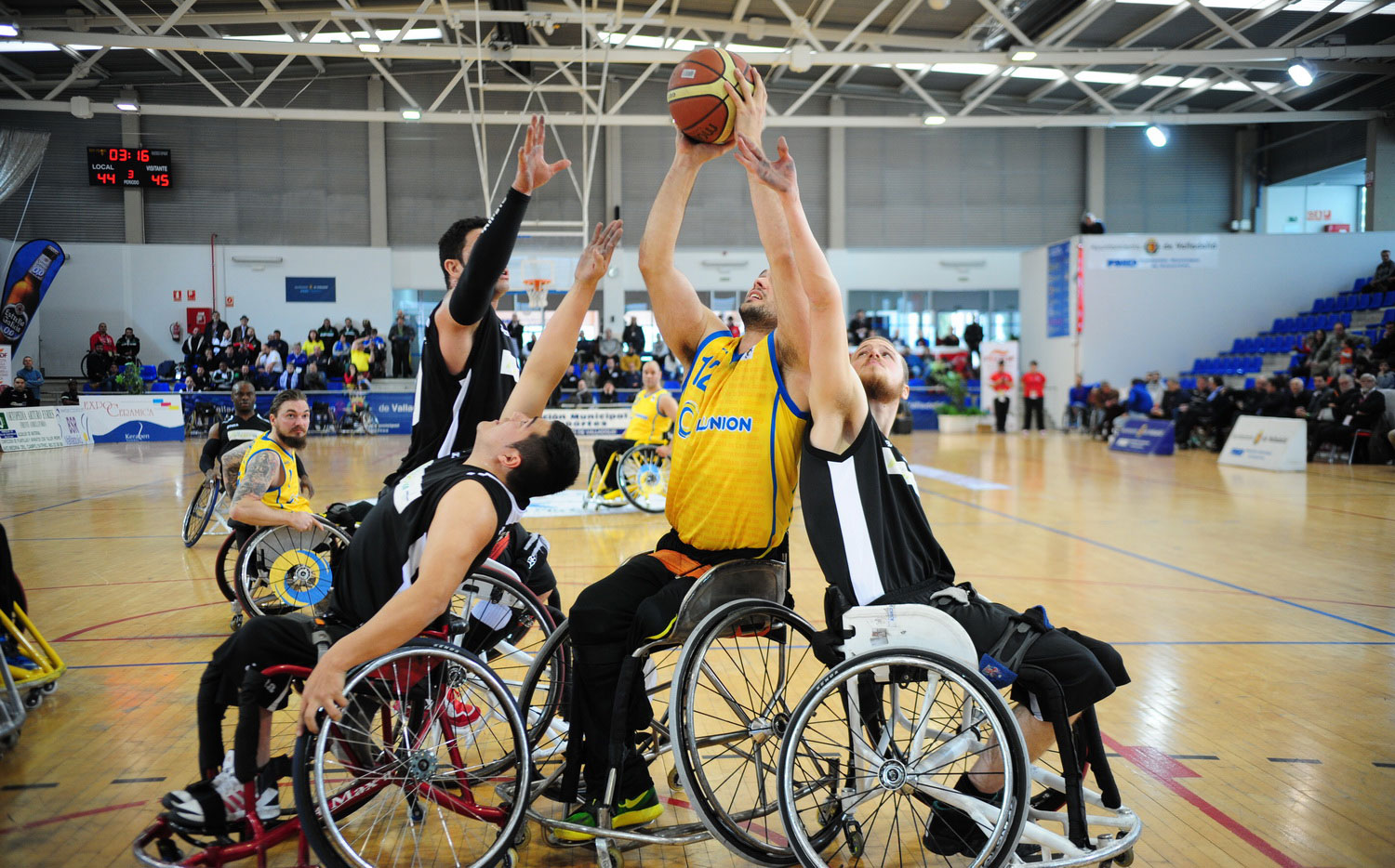 Los ocho mejores equipos juegan este fin de semana la Copa del Rey de Baloncesto en Silla de Ruedas