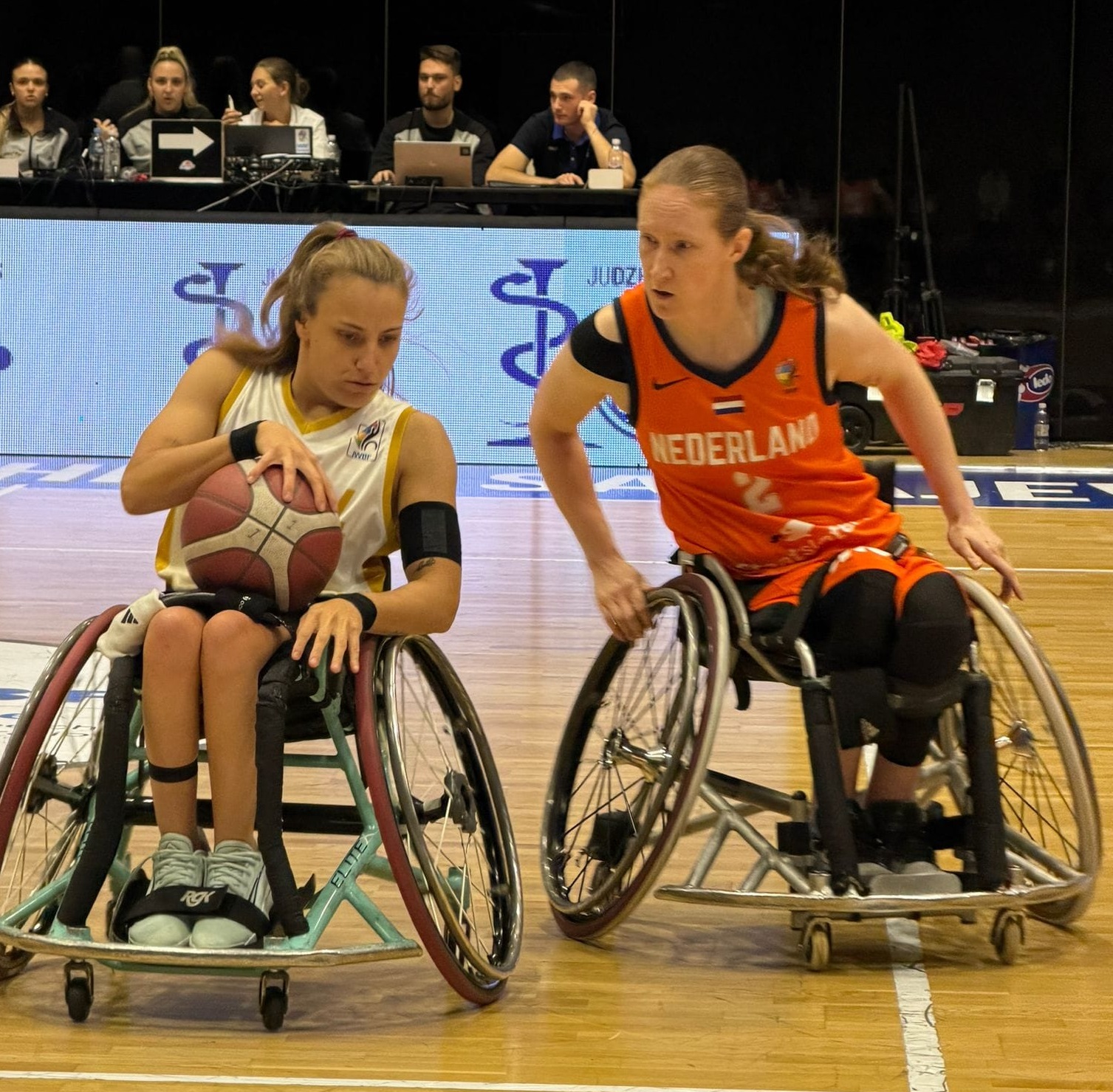 46-76. España cae en semifinales con Países Bajos y peleará por el bronce