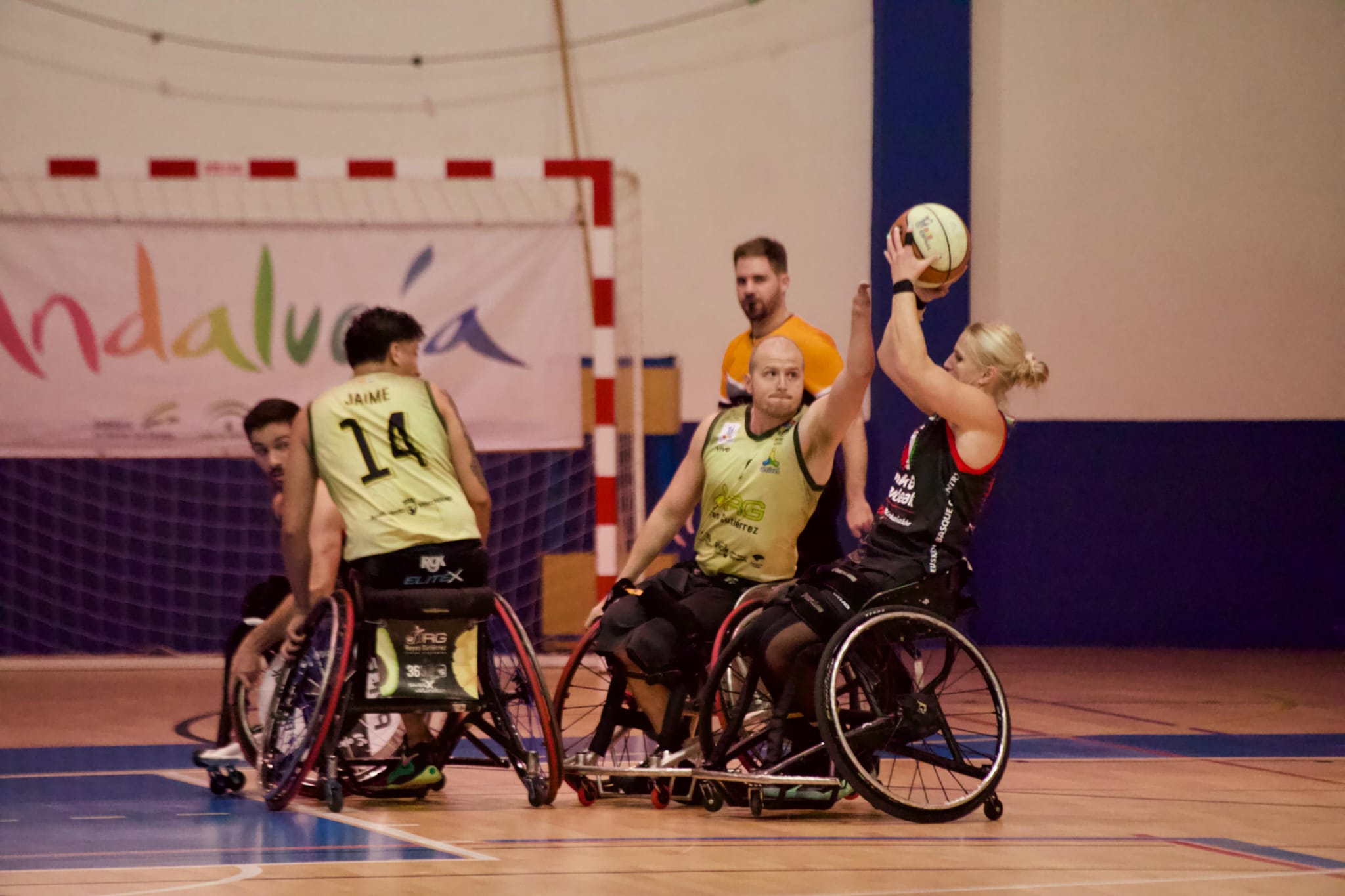 BBK Bidaideak, Ilunion y Amiab Albacete, firmes e invictos en lo alto de la tabla