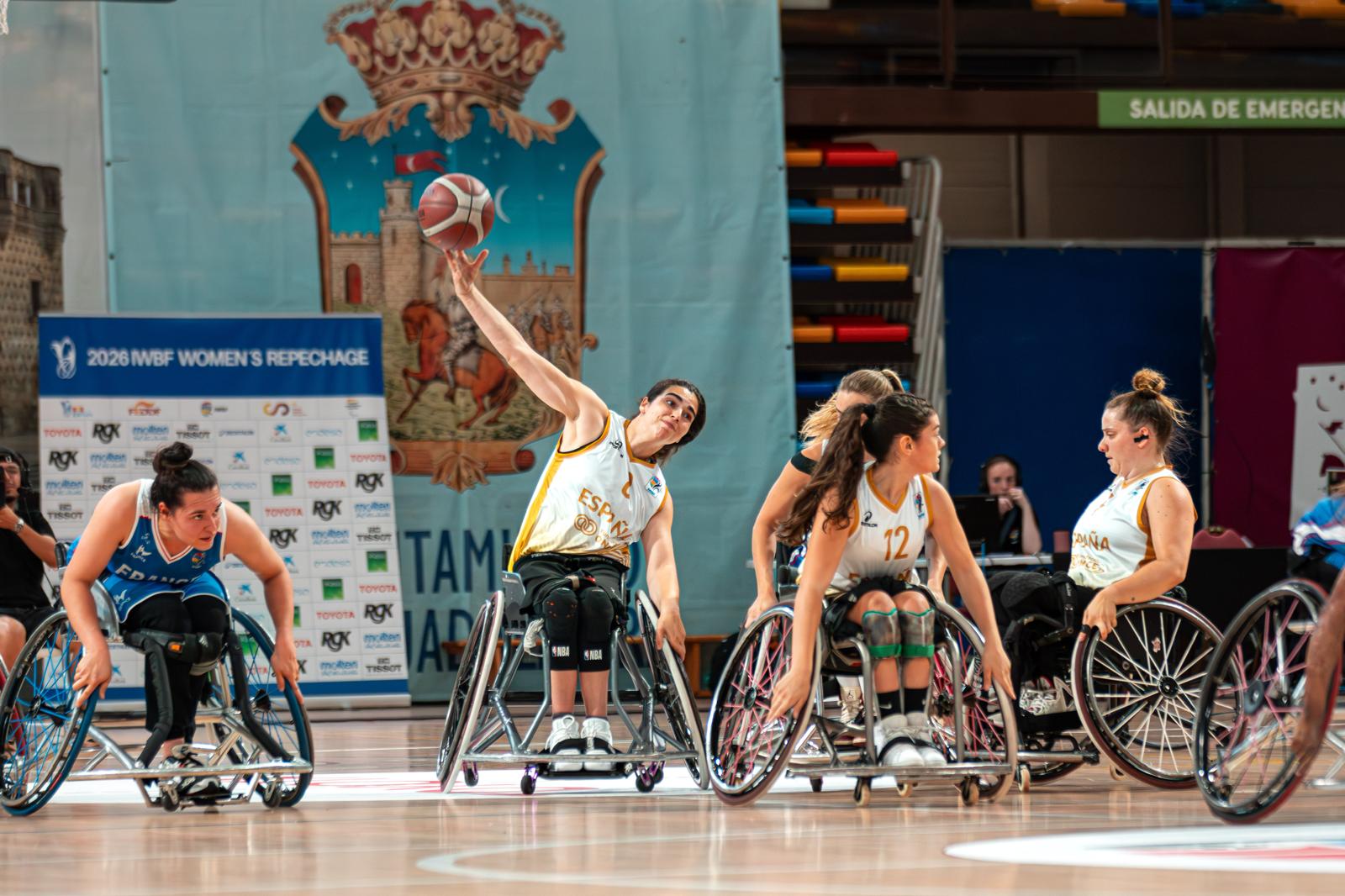 73-53. España supera a Francia y se acerca al Mundial de Canadá
