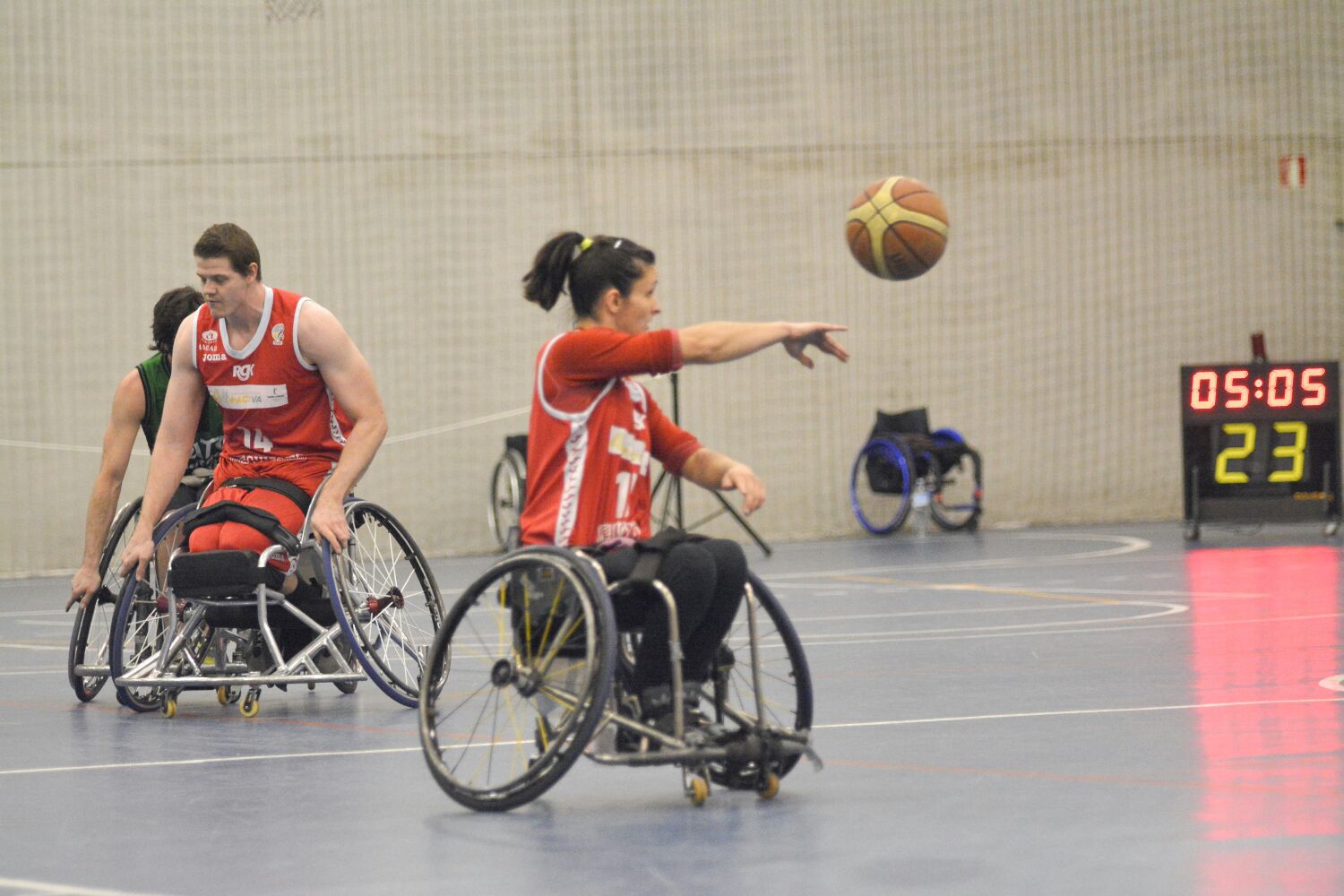 El BRS Amiab Albacete acabó la primera fase ganando claramente al Mideba Extremadura (84-51)