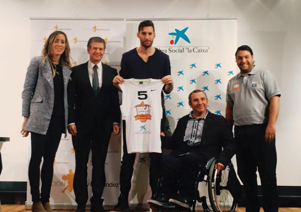 La Obra Social “la Caixa” y la Fundación Rudy Fernández presentan un equipo de baloncesto para discapacitados físicos