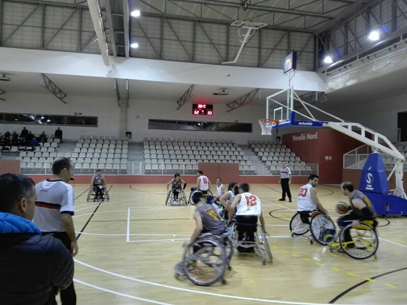 Primer partido de liga y primera derrota del ADEMI Tenerife BSR ante un gran rival