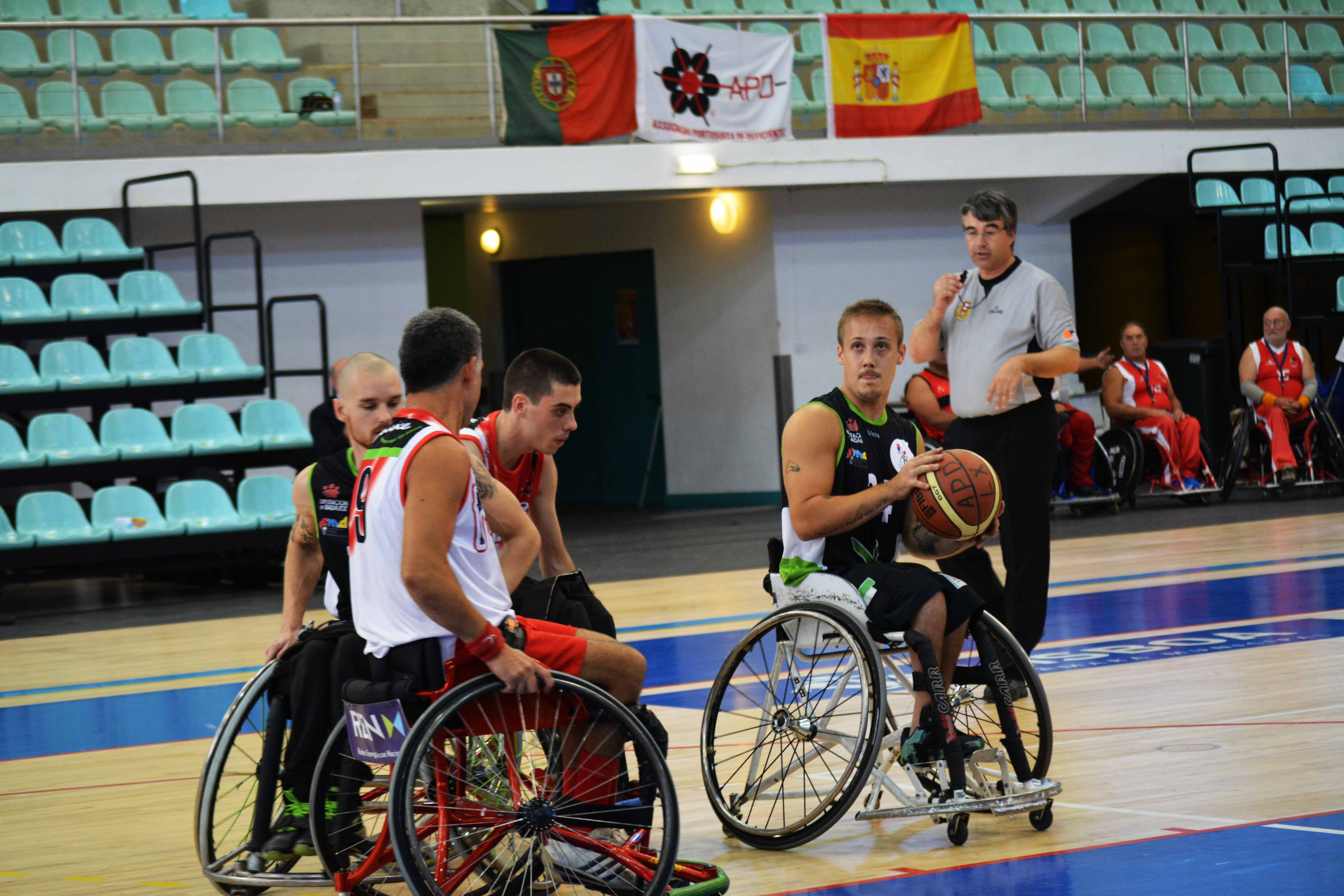 El Mideba Extremadura se impone con contundencia en el XVI Torneio Internacional de Lisboa