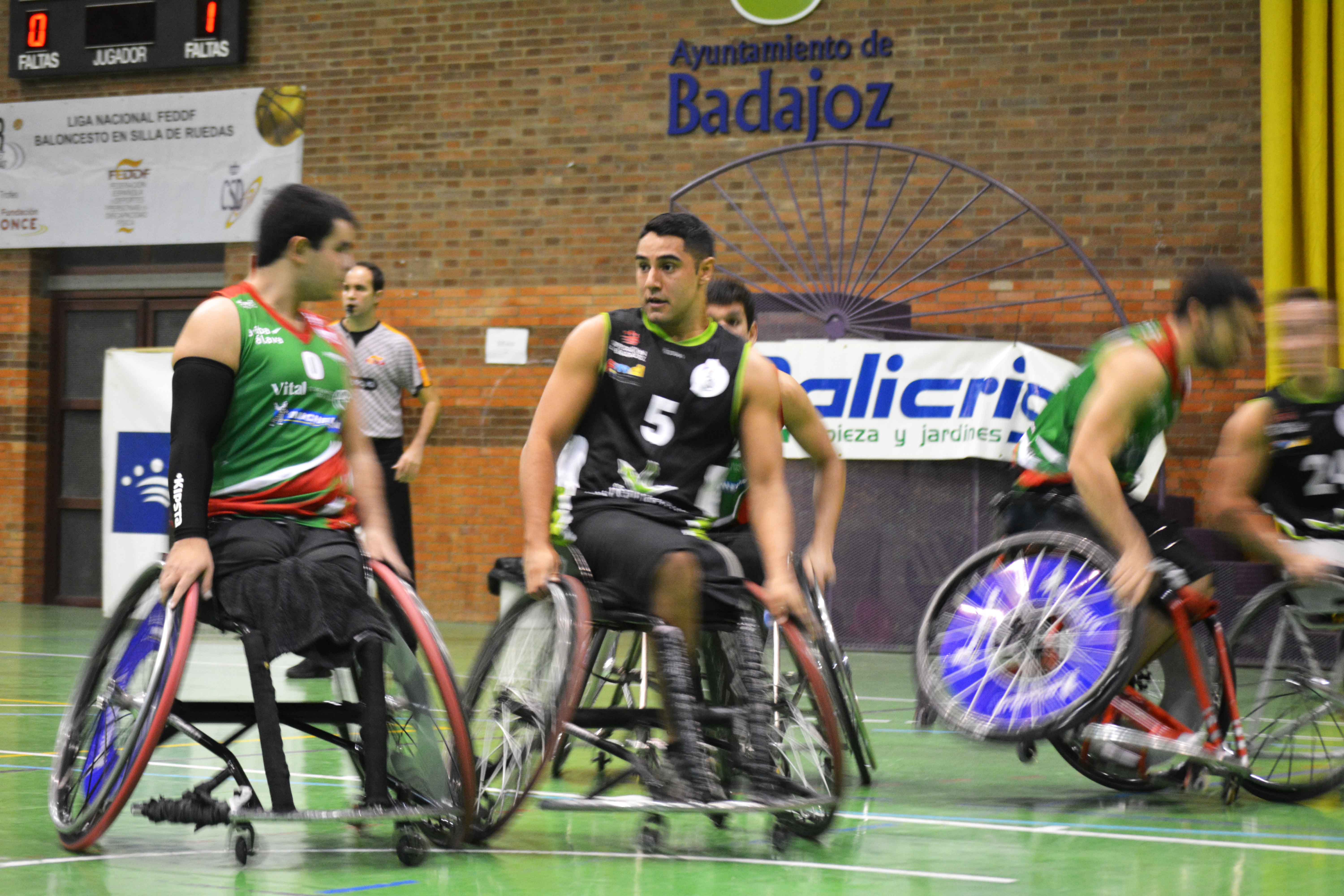 Derrota inesperada de un Mideba desacertado ante Zuzenak (45-48)