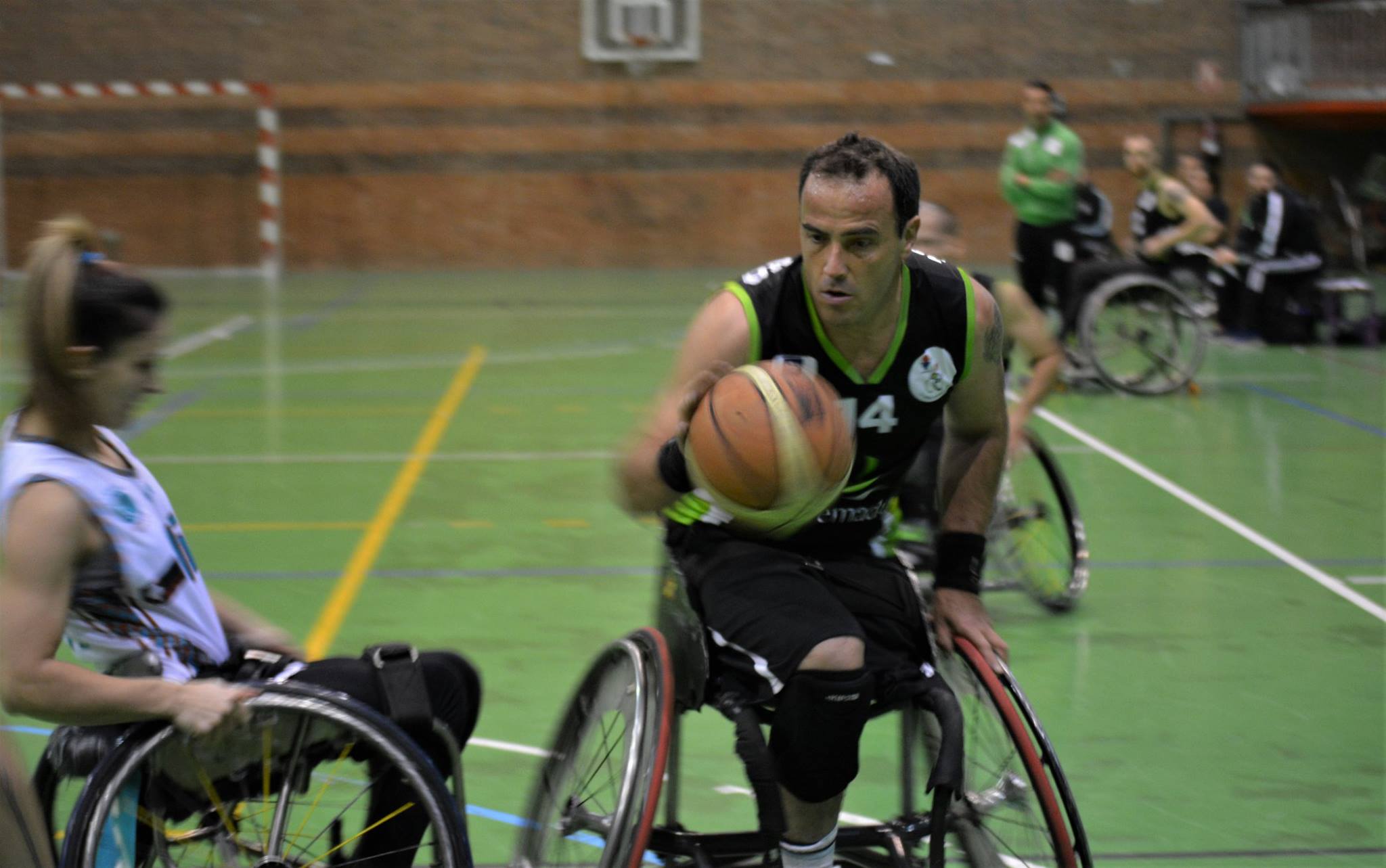José Cano dimite como director deportivo para centrarse como jugador
