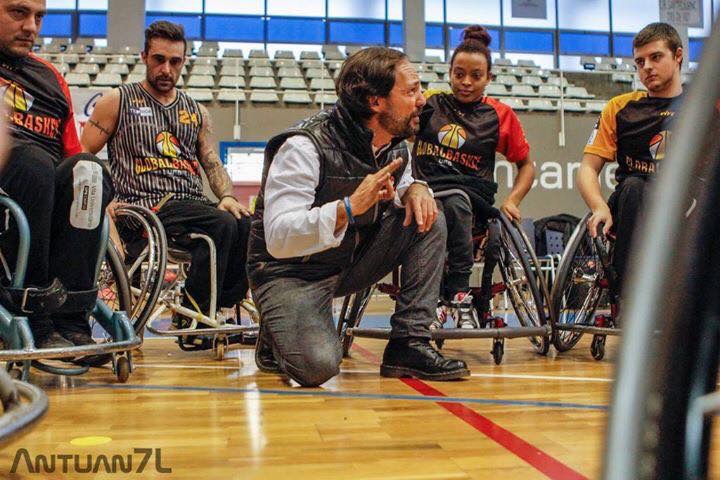 Global Basket UAB fragua su victoria desde la defensa