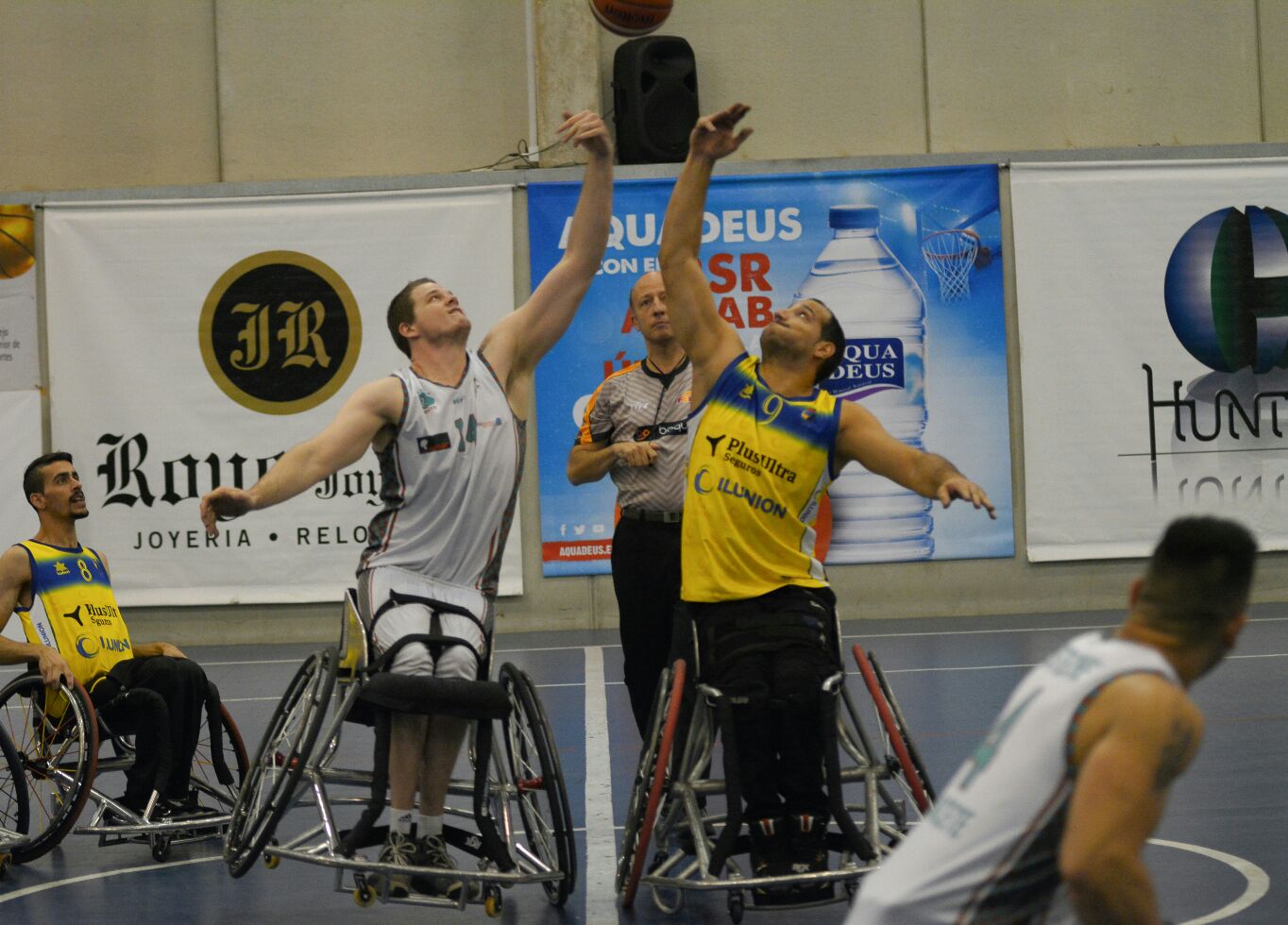 El BSR Amiab Albacete volvió a chocar con el gran potencial atacante y defensivo del CD Ilunion (54-47)