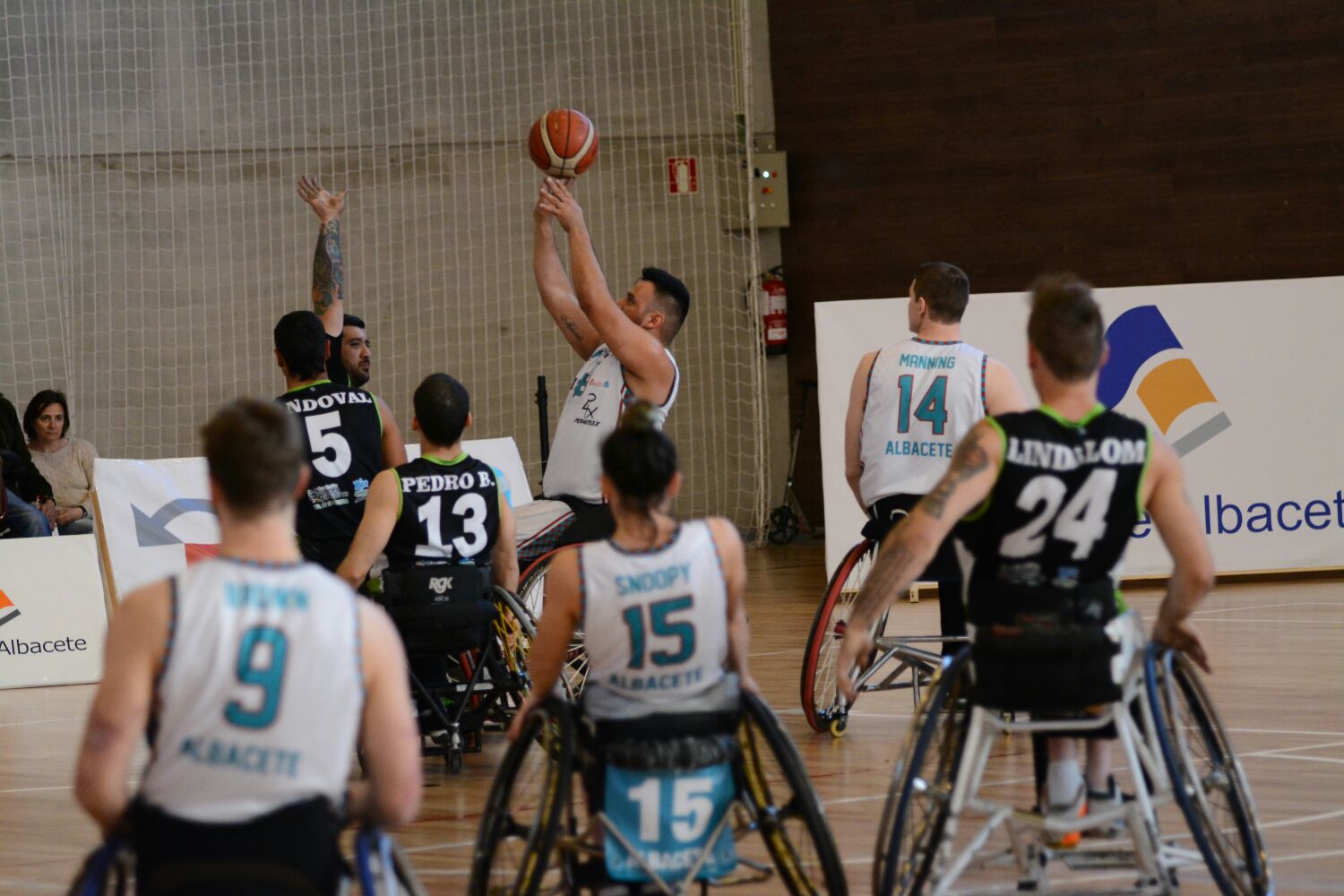 El BSR Amiab Albacete cumplió en un partido complicado y ganó al Mideba Extremadura (78-68)
