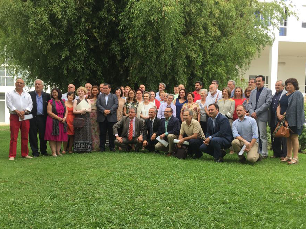 Fundación  Ibercaja  y  Caja  Badajoz,  con  las  Escuelas  Deportivas  del  Mideba  Extremadura  