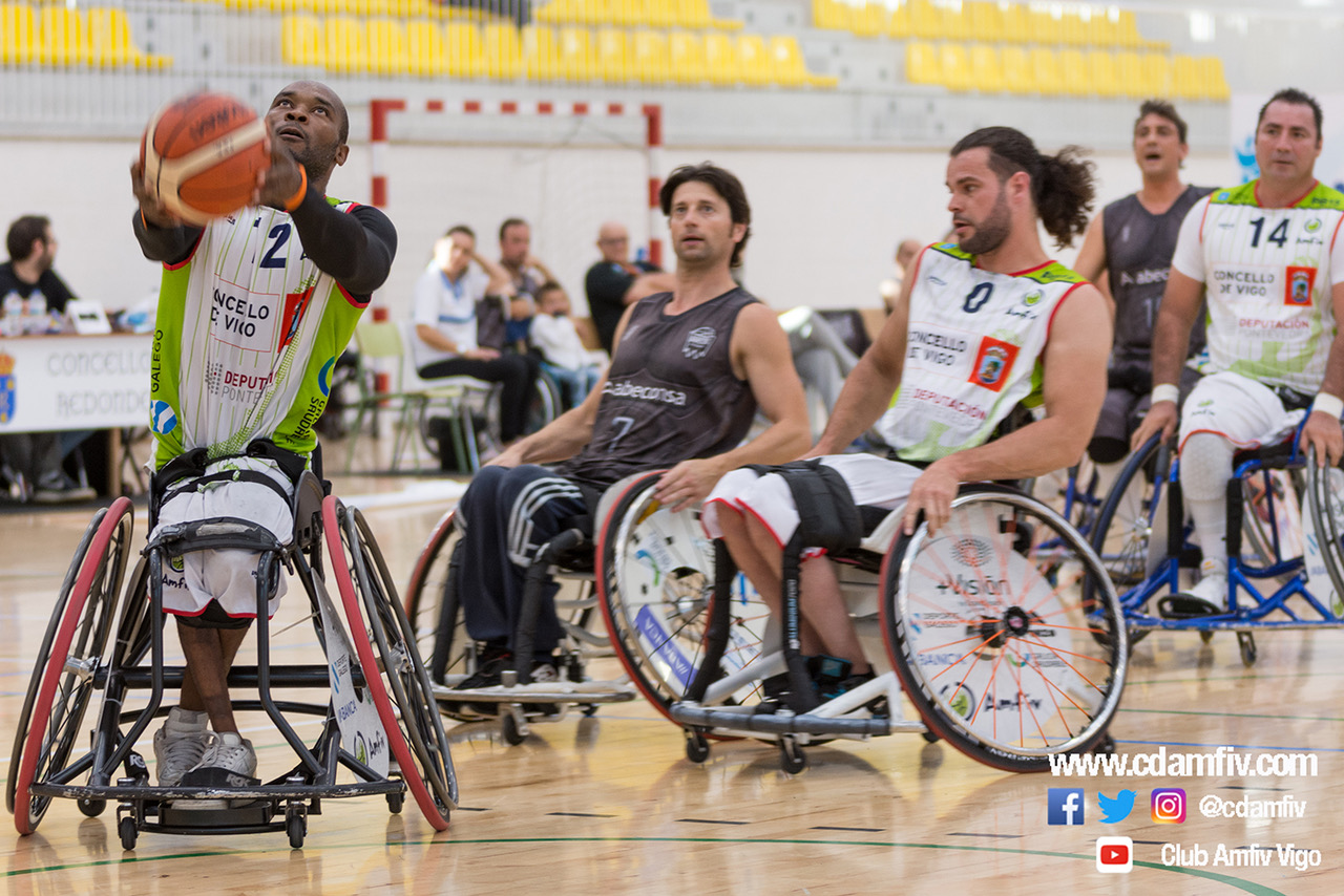 El Amfiv fulmina al Basketmi en el primer cuarto para quedarse con otra Copa Galicia