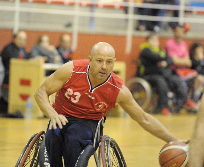 Gran victoria del BSR Puertollano Amiab ante el C.D. Granada 77-39