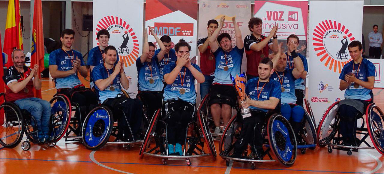 El Fundación Vital Zuzenak vuelve a la División de Honor al proclamarse campeón de la Primera