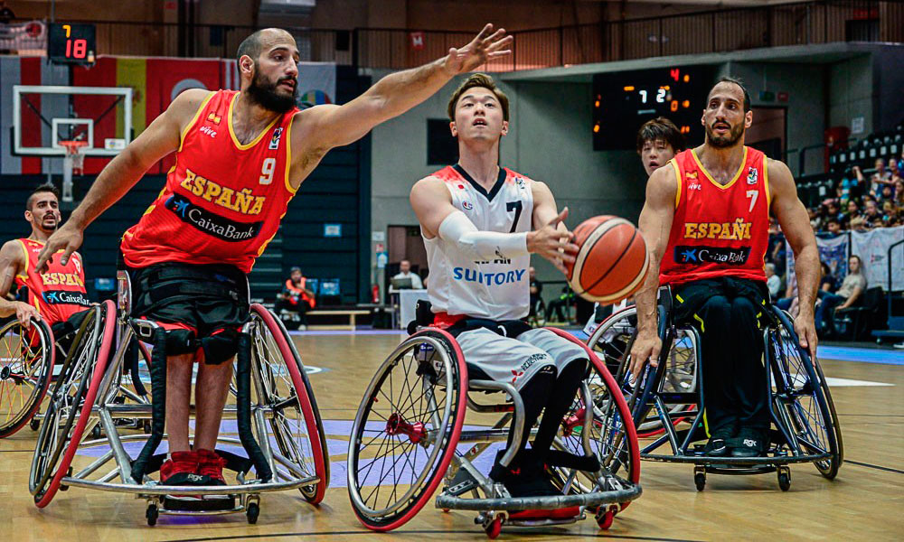 España masculina pasa a cuartos de final tras vencer con suspense a Japón