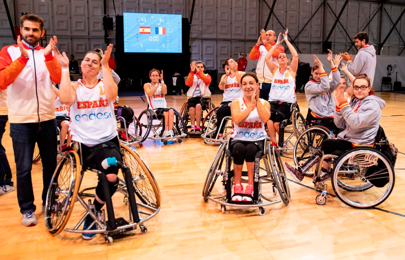 España hace historia con la séptima plaza femenina del Mundial tras batir a Francia, su bestia negra este siglo