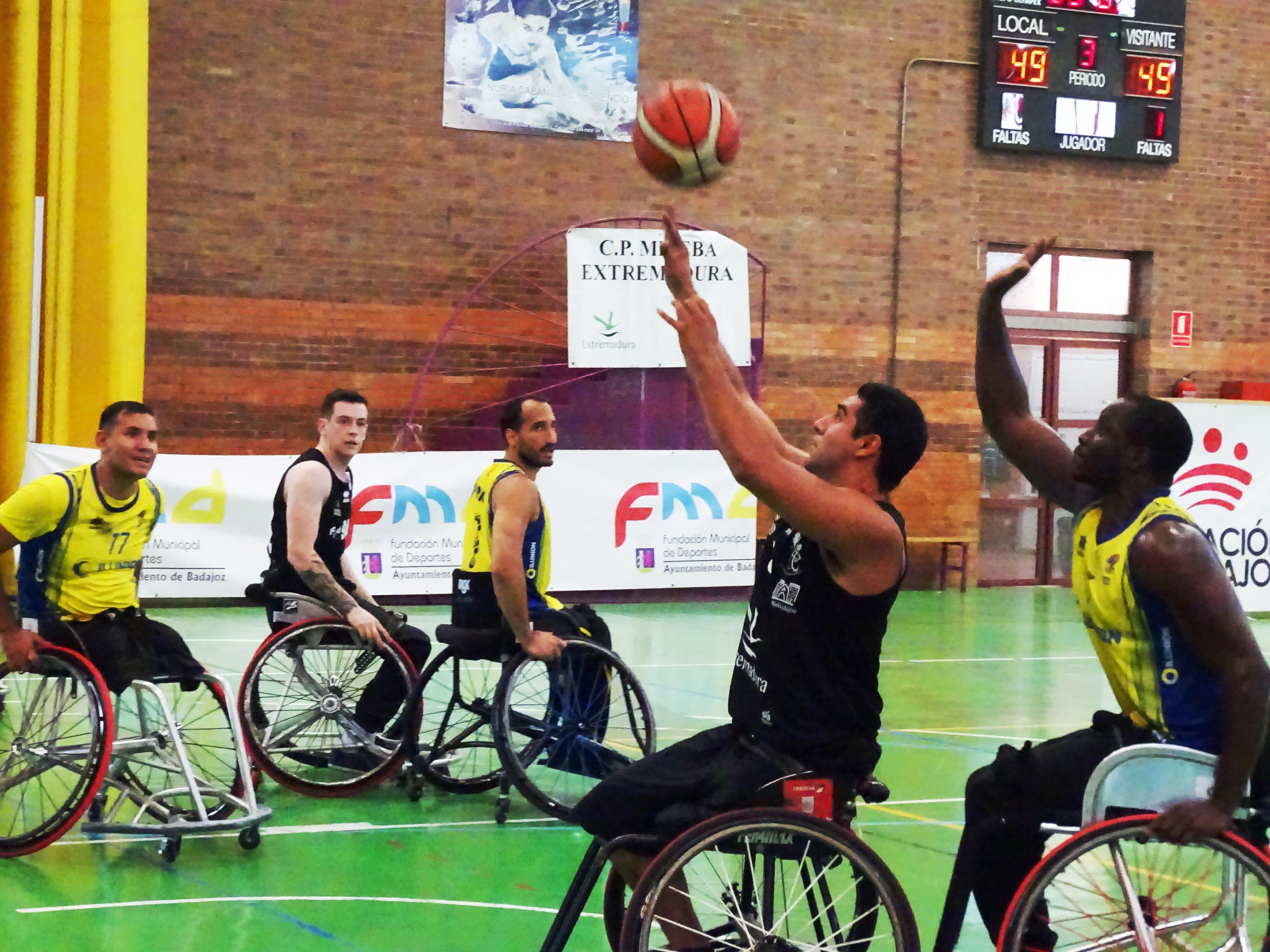 El Mideba Extremadura hace su juego y gana el torneo Luís Blancas