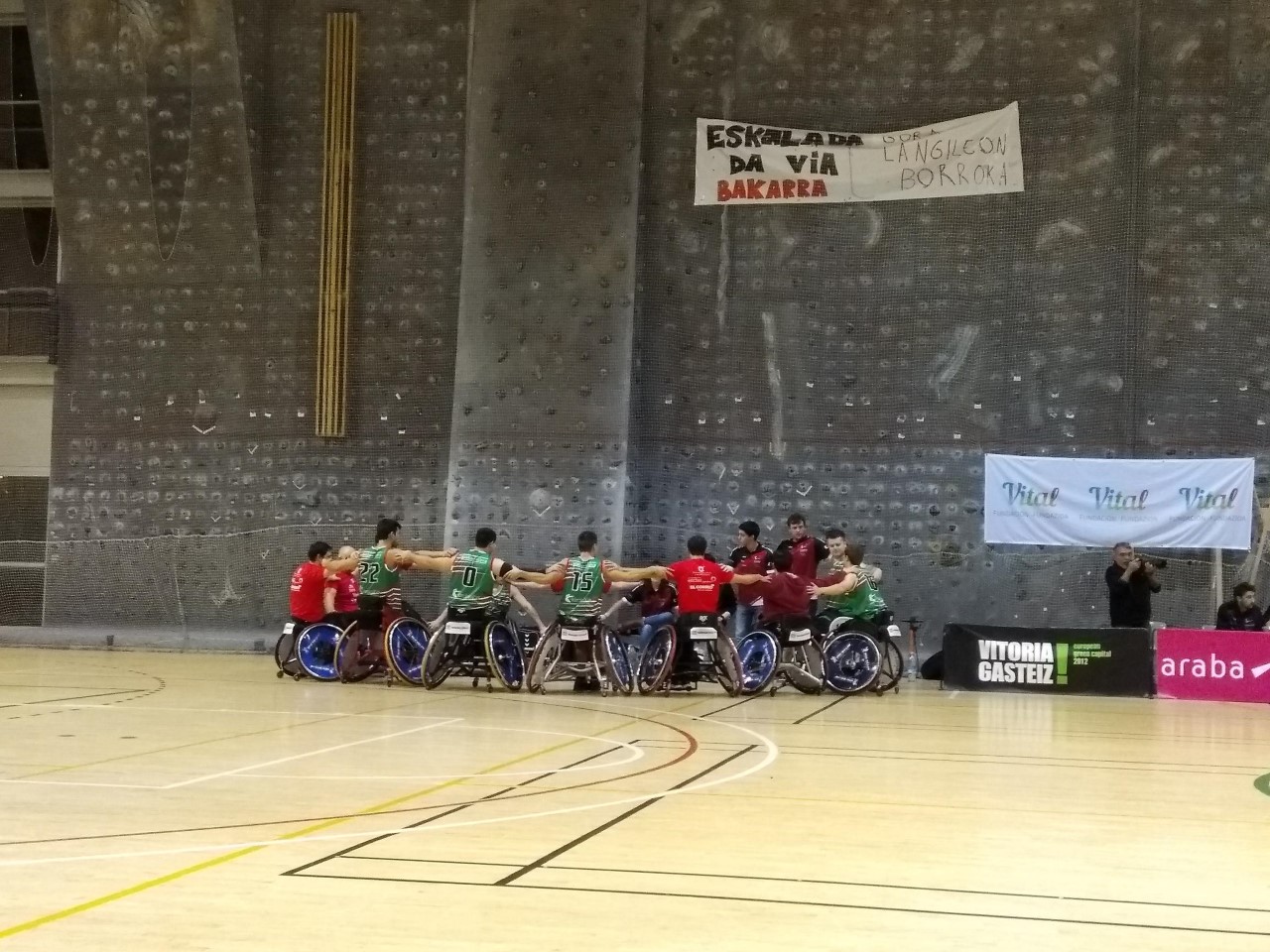 Liga BSR - DIV. HONOR (crónica Zuzenak): El Fundación Vital Zuzenak no aguanta el potencial físico del Ilunion