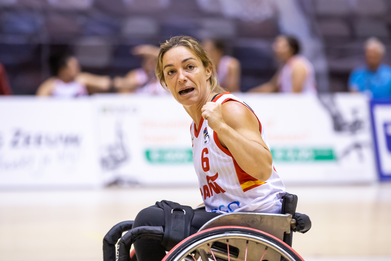 Sonia Ruiz deja el Europeo de Baloncesto en Silla de Ruedas para votar en la Asamblea de Murcia