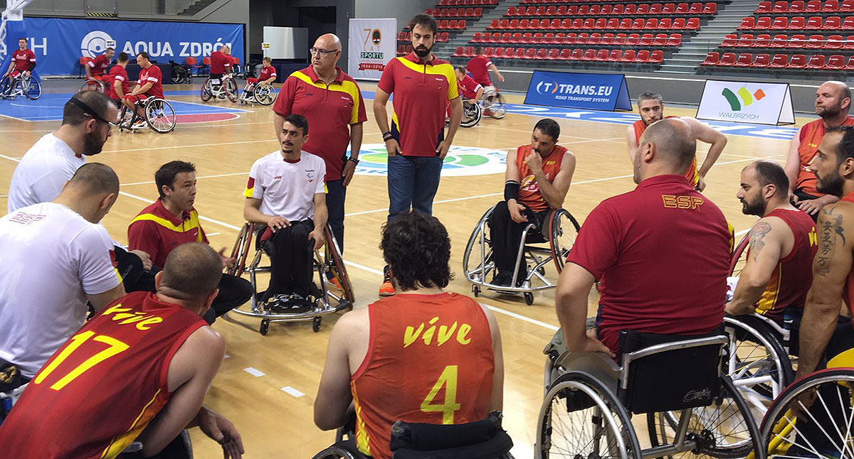 España derrota a Países Bajos y a Polonia y se planta en la final