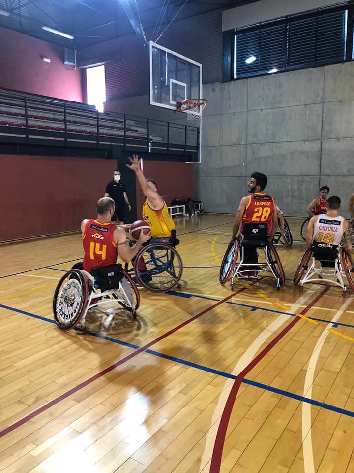La selección masculina de basket en silla inicia su rodaje a los Juegos Paralímpicos de Tokio.  
