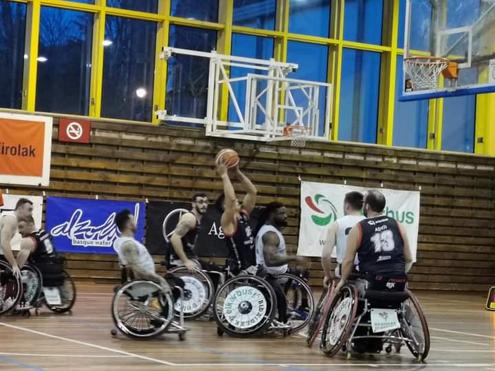 Bidaideak sigue firme en su liderato de la Liga BSR mientras Ilunion cae en Burgos