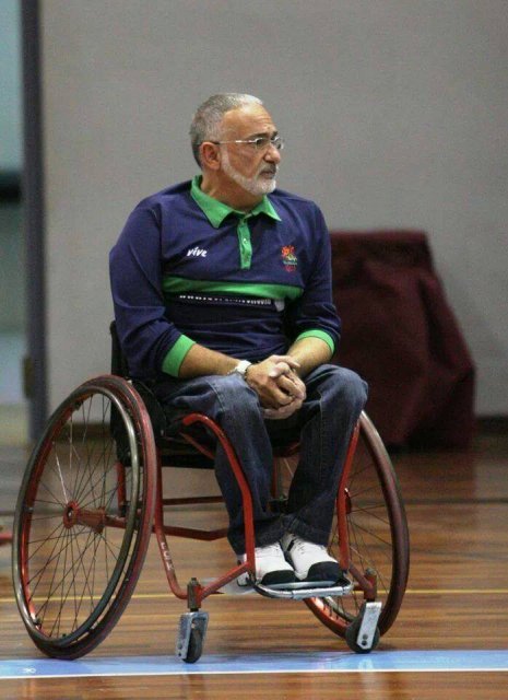 El pabellón cubierto de Vélez-Málaga pasa a llamarse Francisco Aguilar