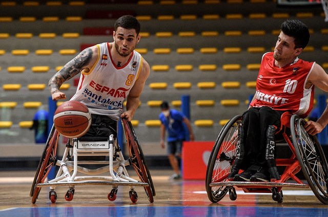 España gana a Turquía y se mete en la final del Europeo sub-22