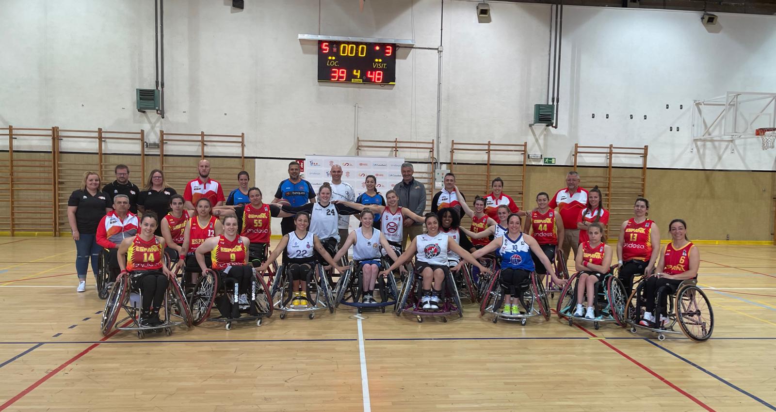 La selección femenina sigue preparando el Mundial de Dubái con una concentración en el CAR de Madrid